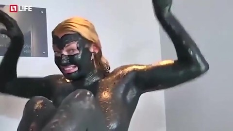 Грязная, Анастасия Волочкова