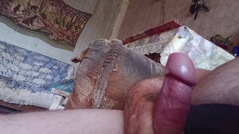 Jerk off and cum