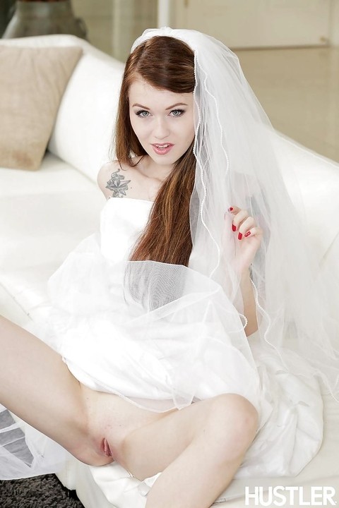 Pornstar Misha Cross spreads just married legs for shaved pussy fingering | Фото 12