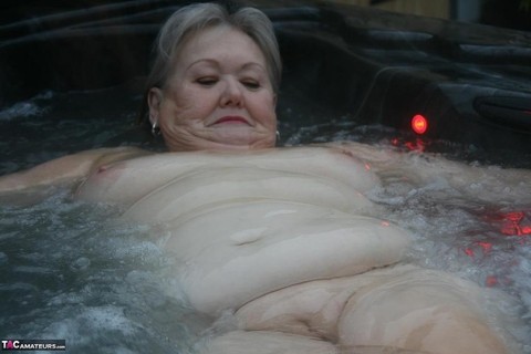 Fat oma changes into nylons and heels after lounging naked in hot tub | Фото 10