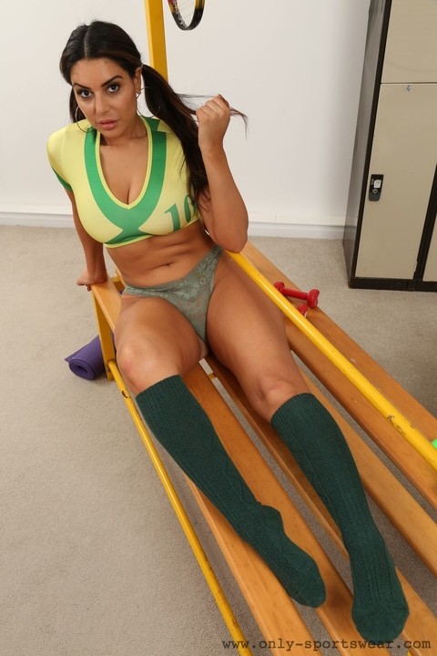 Curvy babe Charley S strips her Brazil jersey and teases with huge melons | Фото 11