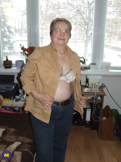 Fat European granny Sybille stripping off her clothes and skin tone tights | Фото 1