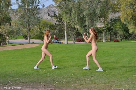 All-natural babes Raylene & Romi pose naked in public & fuck at their place | Фото 7