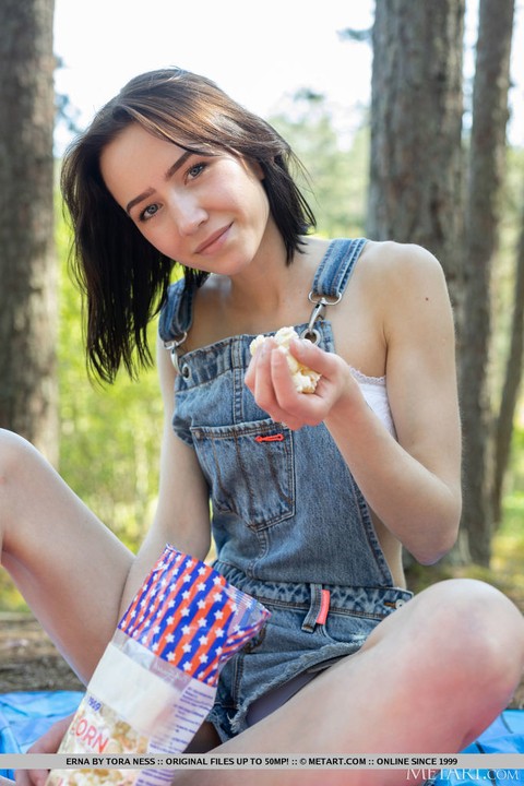 Petite teen Erna gets completely naked on a blanket in the woods | Фото 2