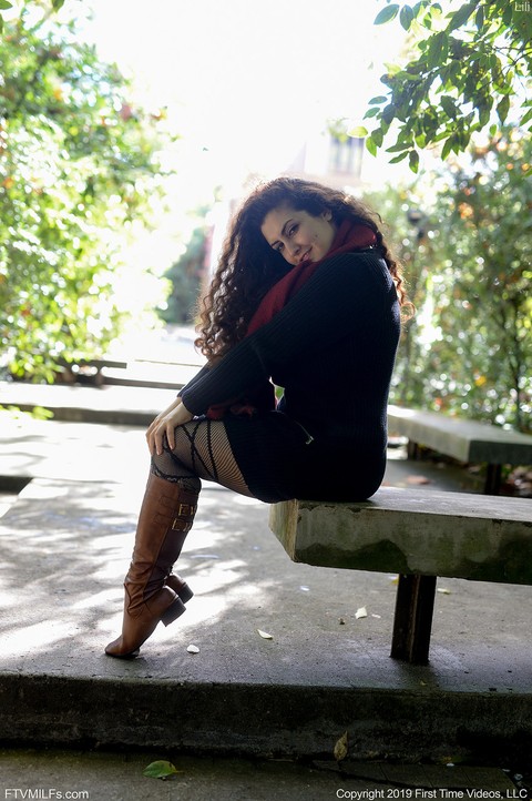 Lovely chubby doll with curly hair Lili toying herself in nature | Фото 14