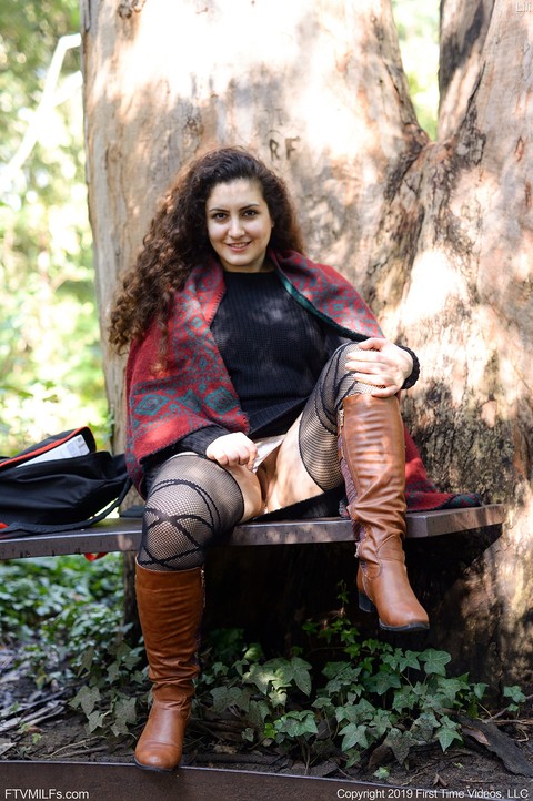 Lovely chubby doll with curly hair Lili toying herself in nature | Фото 5