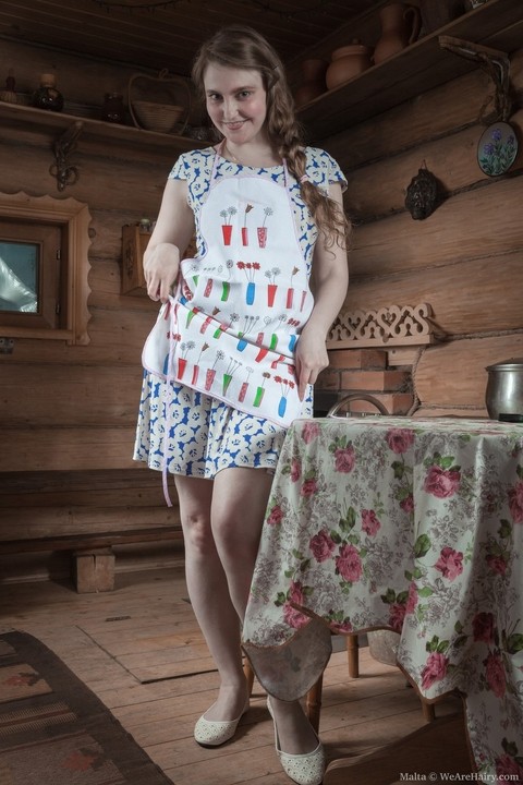 Country teen with hairy twat Malta strips in her wooden house and poses | Фото 2