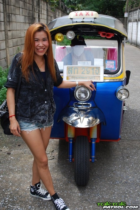 Asian cute babe Noy takes a ride with a stranger on his mini taxi | Фото 2