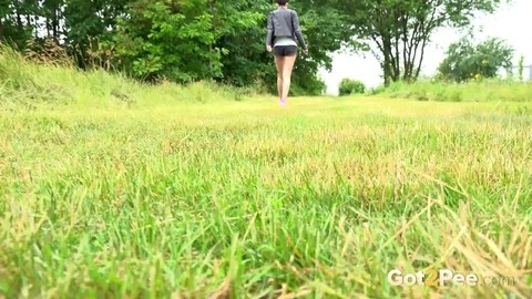 Tall girl Mistica squats for a piss while taking a shortcut through a field | Фото 15