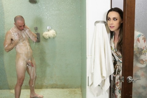 Chanel Preston seduces her stepson in lingerie as he gets out of the shower | Фото 1