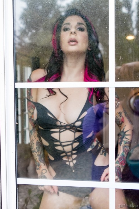 Most famous alt pornstar Joanna Angel demonstrates her inked slender body | Фото 8