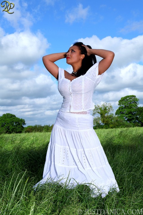 Angelic MILF Danica Collins exposes her big tits in a white dress outdoors | Фото 11