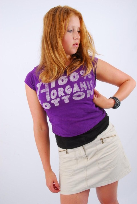 Natural redhead Judy models a black G-Shock watch while fully clothed | Фото 16