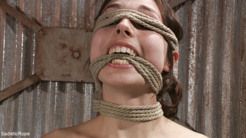 Sadistic Rope Kristine Kahill | Фото 4