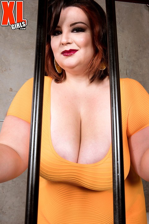 Obese inmate Lucy Lenore unleashes her massive tits behind jail cell bars | Фото 2