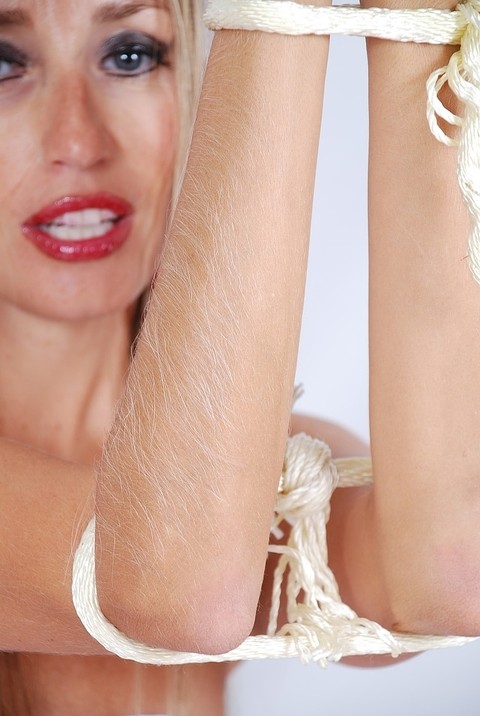 Hairy Arms Lori Anderson | Фото 9