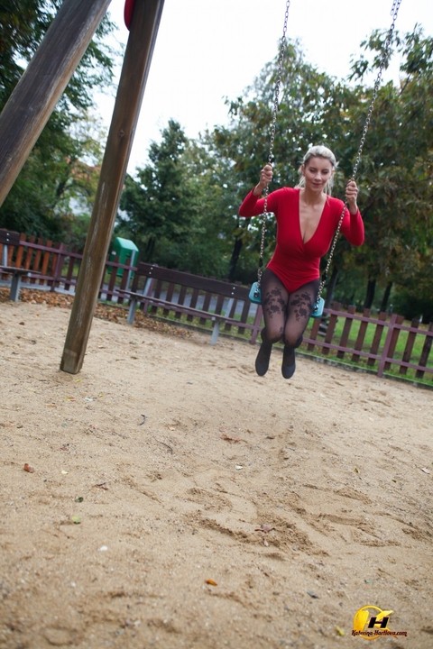 Blonde amateur Katerina Hartlova looses her knockers at a playground area | Фото 2