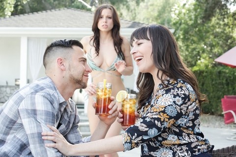 Hot mom Dana Dearmond is caught seducing her daughter's boyfriend | Фото 7