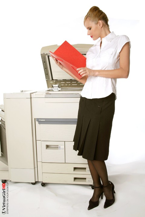 Sizzling hot busty secretary Zuzana works the copy machine in black stockings | Фото 5