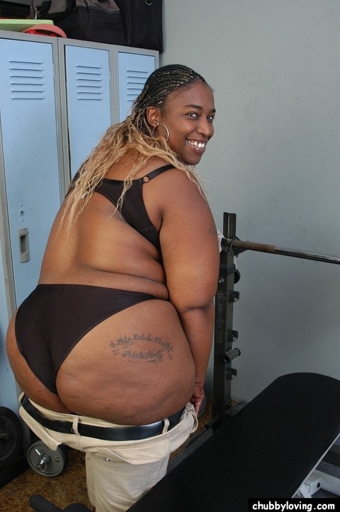 BBBW Lyrico exposing big black breasts and big fat black ass | Фото 7