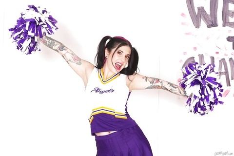 Amateur upskirt posing with a hot babe Joanna Angel in her cheerleader suit | Фото 1