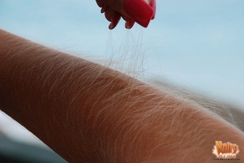 Hairy Arms Lori Anderson | Фото 19