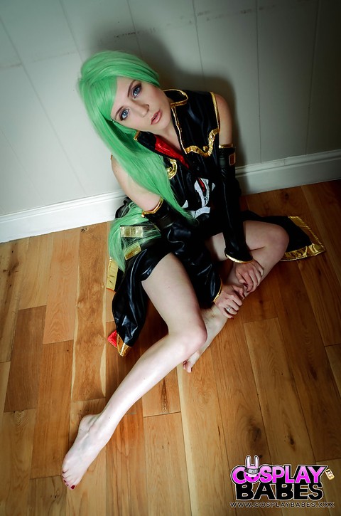 Cosplay photo gallery featuring Euro fetish babe Samantha Bentley | Фото 4