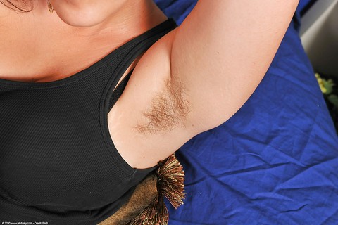 Fat amateur chick with hairy armpits giving handjob and footjob | Фото 2