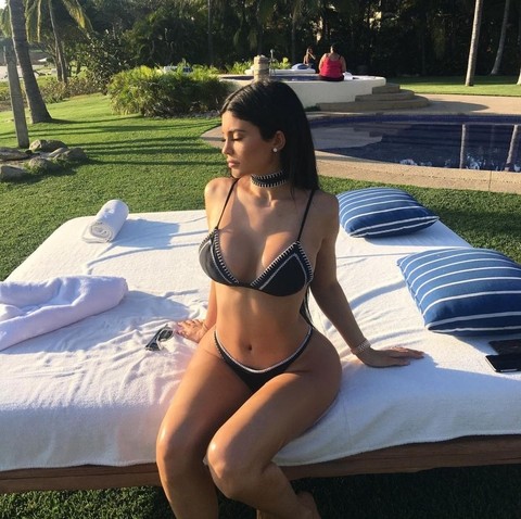 Модель и в то же время красивая девушка, Kylie Jenner