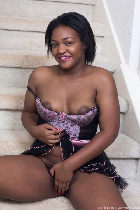 Sexy ebony fatty Bobbie Rains sheds elegant lingerie to show hot hairy snatch | Фото 10