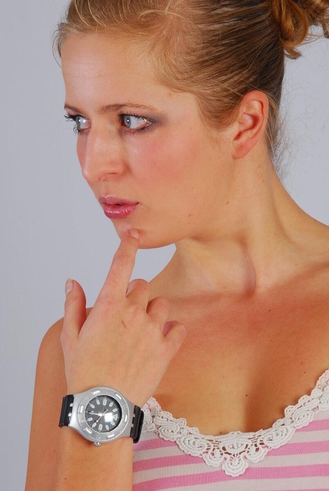 Amateur model Anna displays her Swatch Scuba watch while fully clothed | Фото 2