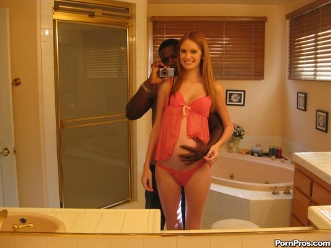 Pregnant redhead Layla Exx poses for the photoshoot with black guy | Фото 10