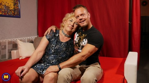 Old German woman gets banged in tan stockings by hunky toy boy | Фото 5