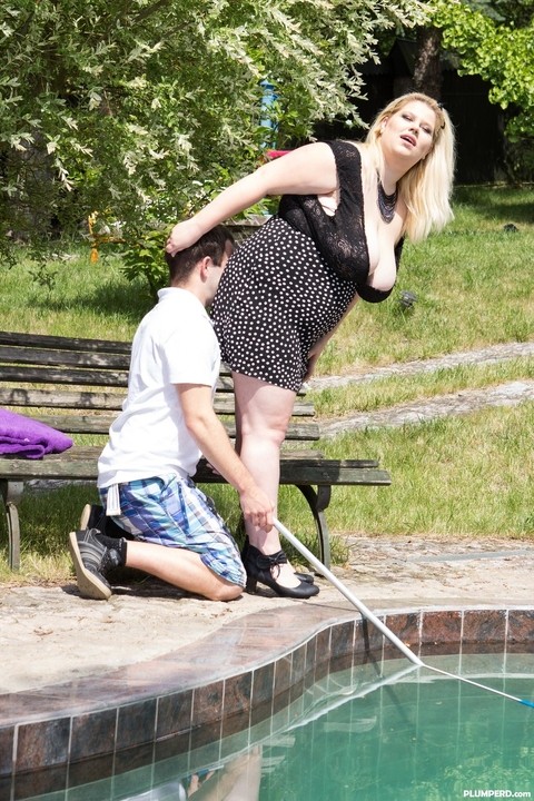 Obese blonde woman sits on the pool boy's face after seducing him