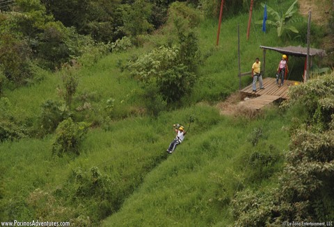 Latina amateurs Sara & Cristal do a threesome after zip lining adventure | Фото 5