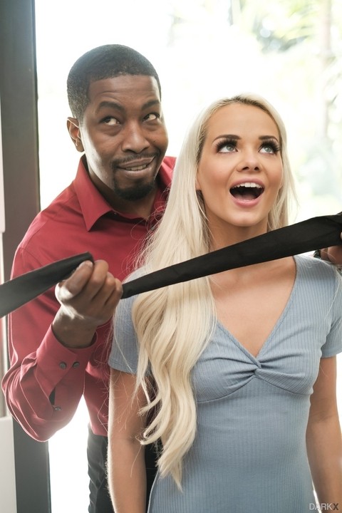 Hot girl Elsa Jean is freed from a blindfold prior to her interracial fucking | Фото 2