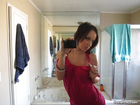 Cute ex-gf Jada Stevens taking mirror selfies of her big natural boobs | Фото 4