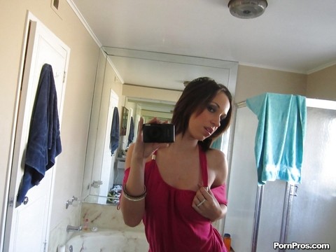 Cute ex-gf Jada Stevens taking mirror selfies of her big natural boobs | Фото 5