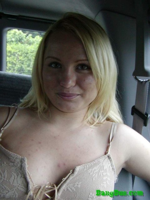 Chubby blonde April exposes her pierced nips and gets railed in the car | Фото 1