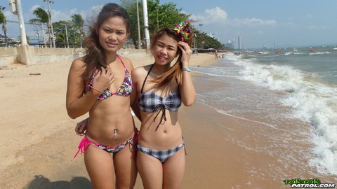 Delicious teenage Thai babes Bee and Miaw posing at the beach in hot bikinis | Фото 1